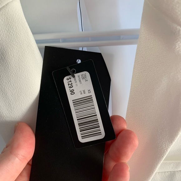 RW&Co White Blazer - Picture 3 of 3